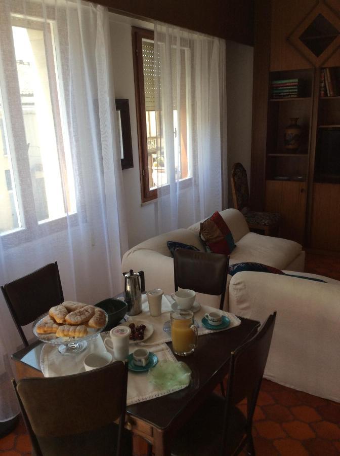 Manu Vintage B&B Cattolica Kültér fotó