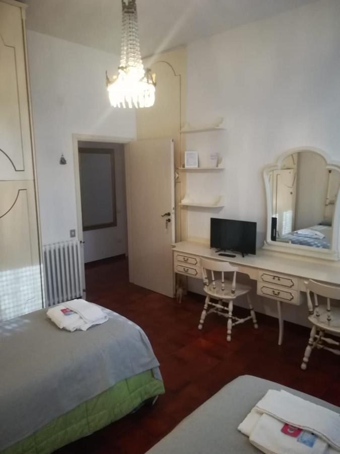 Manu Vintage B&B Cattolica Kültér fotó